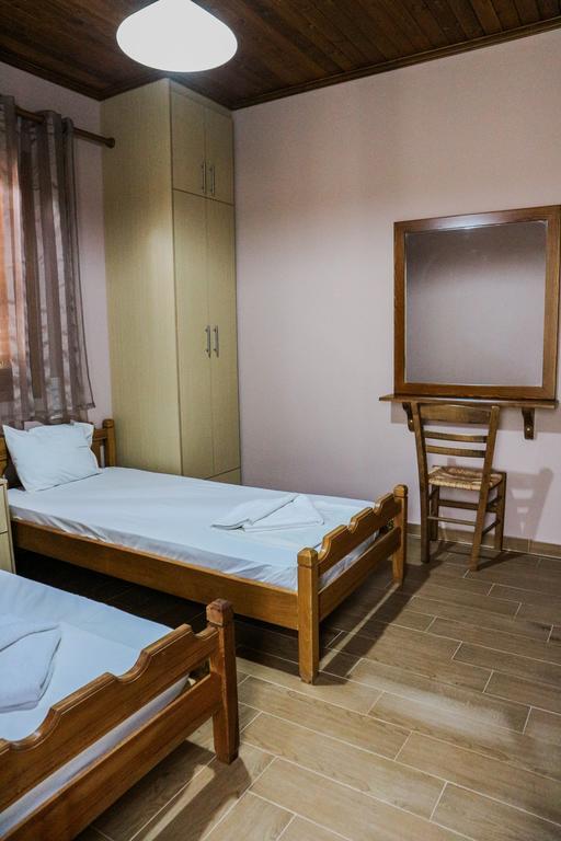Hotel Elatofilito Athamanio Esterno foto