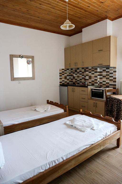 Hotel Elatofilito Athamanio Esterno foto